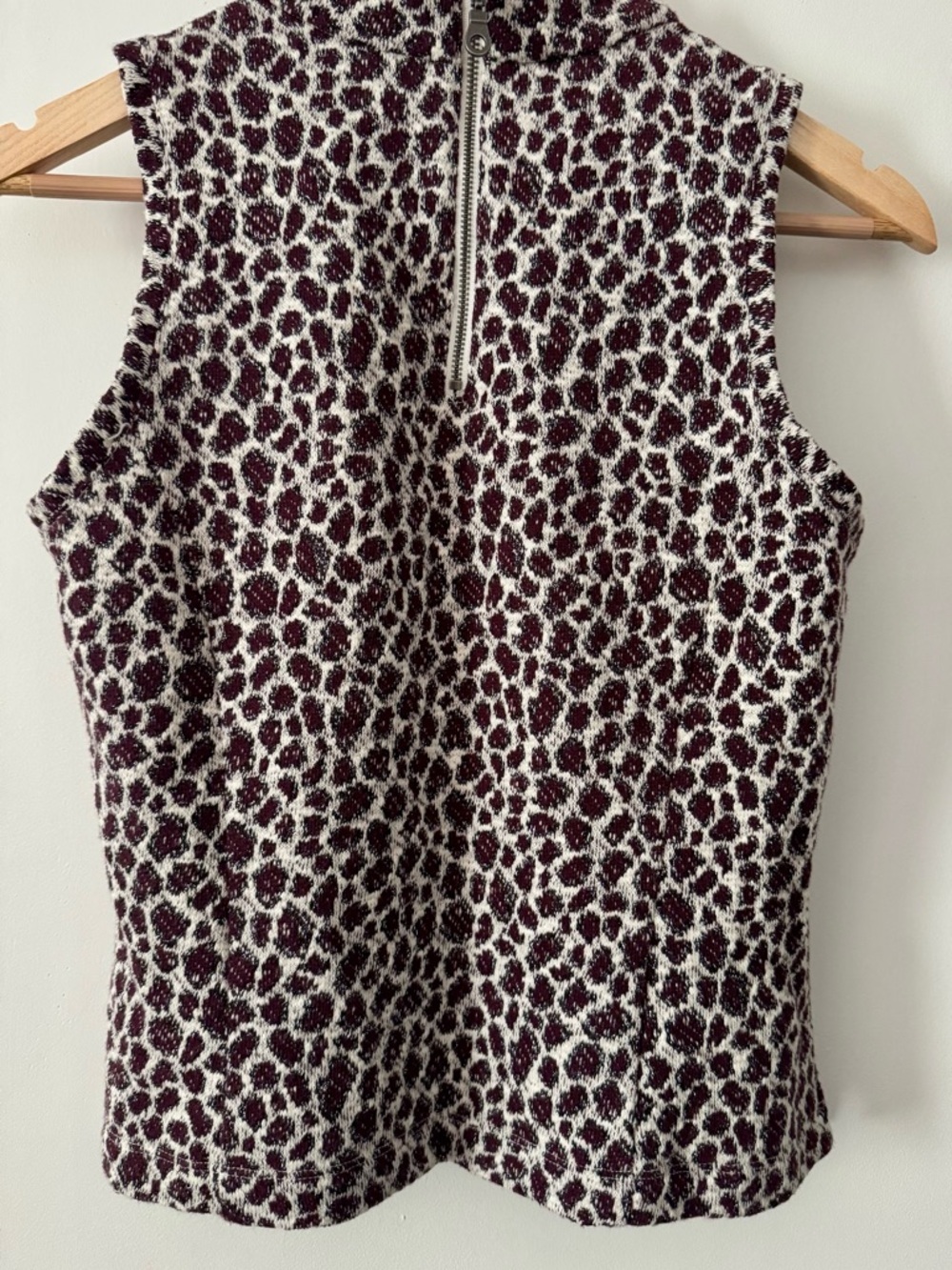 Anthropologie Akemi + Kin Leopard Print Sleeveless Top Mock Neck - Picture 2 of 4